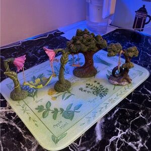 Lot of four  fairy swings.. i don’t have the fairies